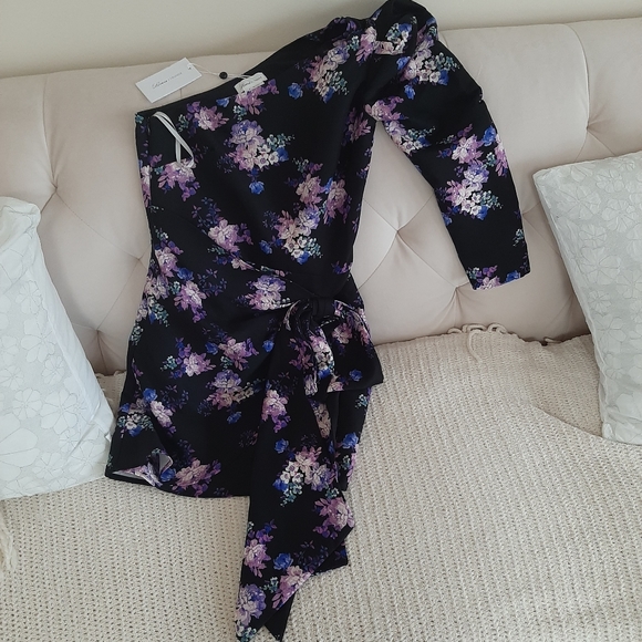 NWT Lovers + Friends Sullie Mini Dress - Picture 2 of 6